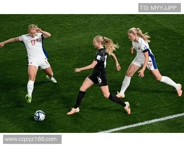 足球新星小朱崭露头角 一场逆袭之战引爆全场激情